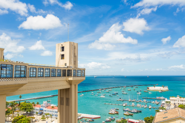 Bahia anuncia concurso da Educação com 2.777 vagas e reforça planejamento para 2026