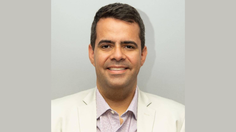 Entenda com Vinicius Tadeu Sattin Rodrigues quando os sintomas mamários indicam que a mamografia precisa ir além do rastreamento de rotina.