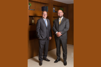 Compreenda a assembleia geral de credores na recuperação judicial: Saiba mais sobre a sua importância, com Lucas Gomes Mochi e seu papel decisivo. Produção de Rodrigo Gonçalves Pimentel.